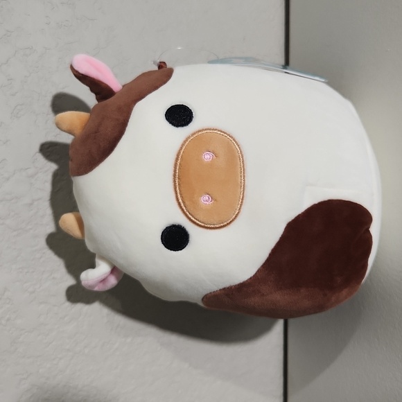 Squishmallow Ronnie Cow - Picture 1 of 8